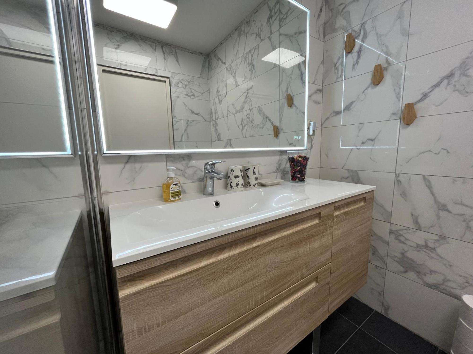 Le Richelieu Apartment Courbevoie Luaran gambar